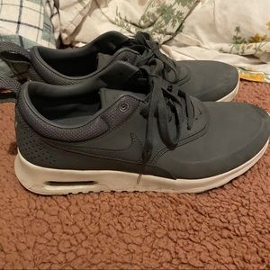 Grey Nike Tennis Shoes